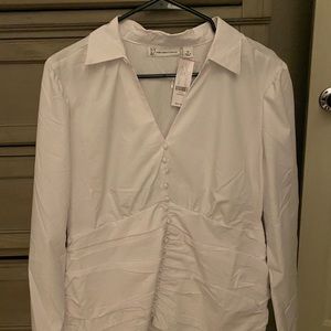 White crinkle blouse never worn size XL